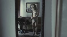 Аккуратная голая грудь Марии Шалаевой в фильме «Русалка» фото #6