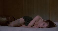 Голые сиськи Настасья Кински в фильме «Возлюбленные Марии» фото #9