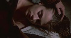 Голые сиськи Настасья Кински в фильме «Возлюбленные Марии» фото #10