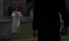 Абсолютно голая Настасья Кински в фильме «Дочь для Дьявола» фото #1