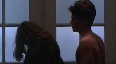 Настасья Кински оголила грудь в фильме «Отель Нью-Хэмпшир» фото #1