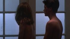 Настасья Кински оголила грудь в фильме «Отель Нью-Хэмпшир» фото #2