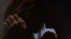 Настасья Кински оголила грудь в фильме «Отель Нью-Хэмпшир» фото #7