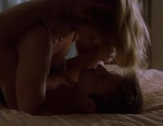 Настасья Кински оголила грудь в фильме «Холодное сердце» фото #4