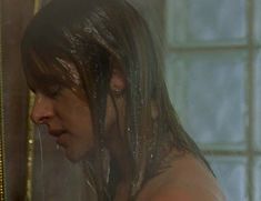 Настасья Кински оголила грудь в фильме «Холодное сердце» фото #14