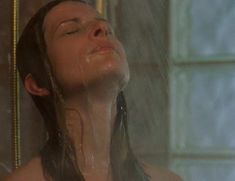 Настасья Кински оголила грудь в фильме «Холодное сердце» фото #18