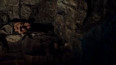 Голая грудь Наталии Вернер в сериале «Столпы Земли» фото #8