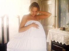 Наталья Андрейченко засветила грудь в фильме «Леди Макбет Мценского уезда» фото #3