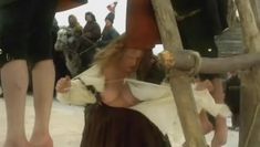 Голая грудь Натальи Егоровой в фильме «Русский бунт» фото #1