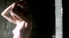 Наталья Кишова оголила грудь в фильме «Уик Энд с убийцей» фото #6