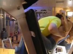 Голая грудь Натальи Лесниковской в сериале «Жизнь продолжается» фото #2