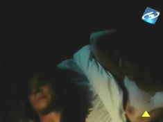 Голая грудь Натальи Полищук в сериале «Дальше полёта стрелы» фото #6