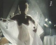 Наталья Сумская снялась голой в фильме «Ради семейного очага» фото #3