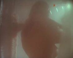 Голая грудь Нийоле Ожелите в фильме «Всего один поворот» фото #5