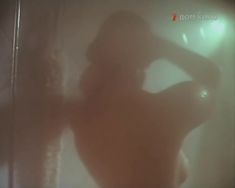 Голая грудь Нийоле Ожелите в фильме «Всего один поворот» фото #9