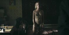 Полностью голая Нина Есина в фильме «Лес» фото #6