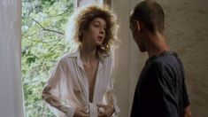 Нуца Кухианидзе показала голую грудь в фильме «27 украденных поцелуев» фото #2