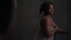 Голая попа Нэтари Наутон в сериале «Власть в ночном городе» фото #6