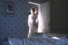 Голая грудь Оксаны Арбузовой в фильме «Завещание Сталина» фото #1