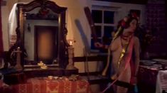 Оксана Борбат оголила грудь и попу в фильме «Хуторские страсти» фото #8