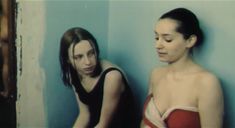 Оксана Дроздова оголила грудь и попу в фильме «Работа над ошибками» фото #8