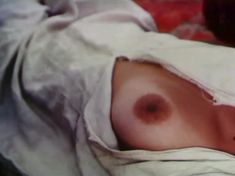 Голые сиськи Оксаны Дроздовой в фильме «Черная долина» фото #4