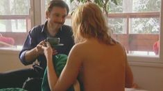 Оксана Мысина засветила сиськи в сериале «Семейные тайны» фото #19