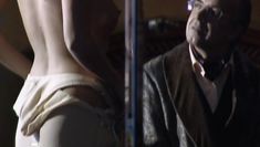 Оксана Скакун оголила грудь в фильме «Шпильки 3» фото #5