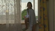 Ольга Арикова показала голую грудь в фильме «Перстень наследника династии» фото #3