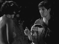 Ольга Гобзева оголила грудь и попу в фильме «Ехали в трамвае Ильф и Петров» фото #5