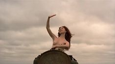 Абсолютно голая Ольга Дегтярева в фильме «Железная дорога» фото #2