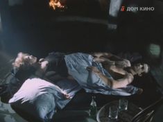 Ольга Дроздова показала голые сиськи в фильме «Алиса и Букинист» фото #3