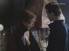 Ольга Дроздова показала голые сиськи в фильме «Алиса и Букинист» фото #7