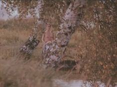 Ольга Кабо показала голые сиськи в фильме «Бегущий по льду» фото #2