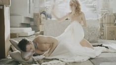 Голая грудь Ольги Макеевой в фильме «Оранжевая любовь» фото #9