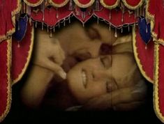 Ольга Родионова снялась голой в фильме «Персики и Перчики. Куртуазные истории» фото #6