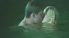 Голые сиськи Ольги Сидоровой в фильме «Королева бензоколонки 2» фото #4