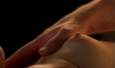 Ольга Сидорова показала голую грудь в фильме «Хорошие и плохие» фото #4