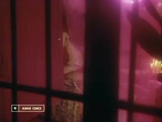 Голая попа Ольги Сумской в фильме «Партитура на могильном камне» фото #1