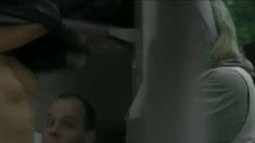 Ольга Сутулова показала голую грудь в фильме «Кино про кино» фото #10