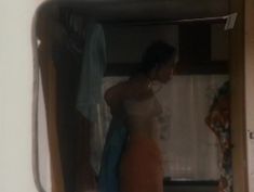 Голые сиськи Ольги Толстецкой в фильме «Отель «Эдем»» фото #11