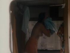 Голые сиськи Ольги Толстецкой в фильме «Отель «Эдем»» фото #13