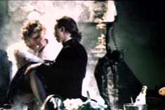 Ольга Толстецкая оголила грудь в фильме «СекСказка» фото #4