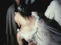 Ольга Чиповская засветила грудь в фильме «Затишье» фото #8