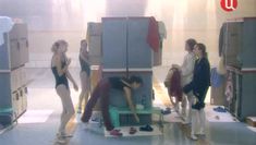 Ольга Чурсина засветила грудь в сериале «Виллисы» фото #1