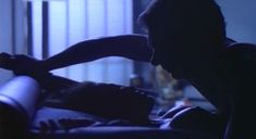 Абсолютно голая Орнелла Мути в фильме «Любовная сделка» фото #14