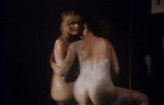 Полностью голая Петра Шарбах в фильме «Провокация» фото #21