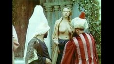 Голая грудь Радмилы Щеголевой в сериале «Роксолана» фото #2