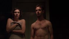 Голая попа Ребекки Лоуренс в фильме «Романтики» фото #2