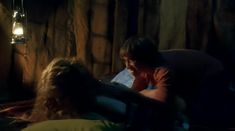 Рената Литвинова показала голую попу в фильме «Мне не больно» фото #5